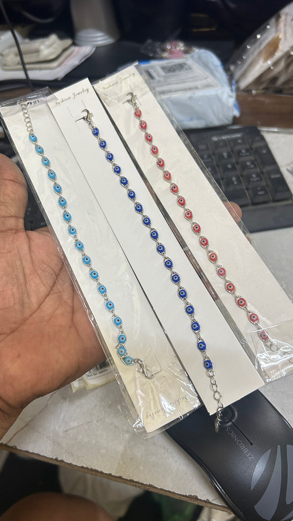 Red evil eye charms bracelet