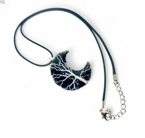 1 pcs Black moon necklace ðŸŒ‘